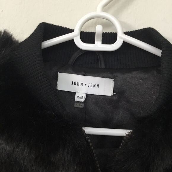 JOHN + JENN Two Tone Faux Fur Bomber Jacket- Size M - Picture 3 of 8